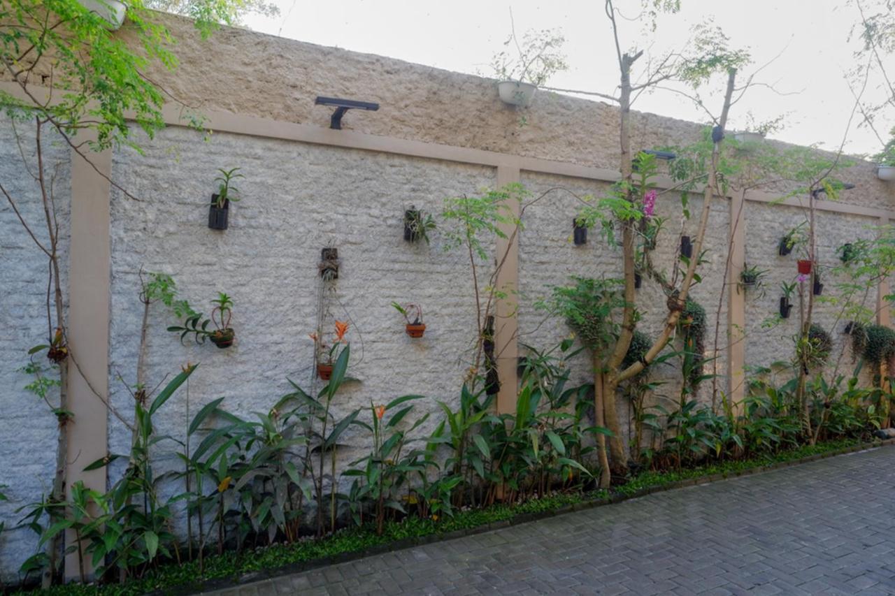 Hotel Reddoorz Syariah At Omah Sawah Balong  Zewnętrze zdjęcie
